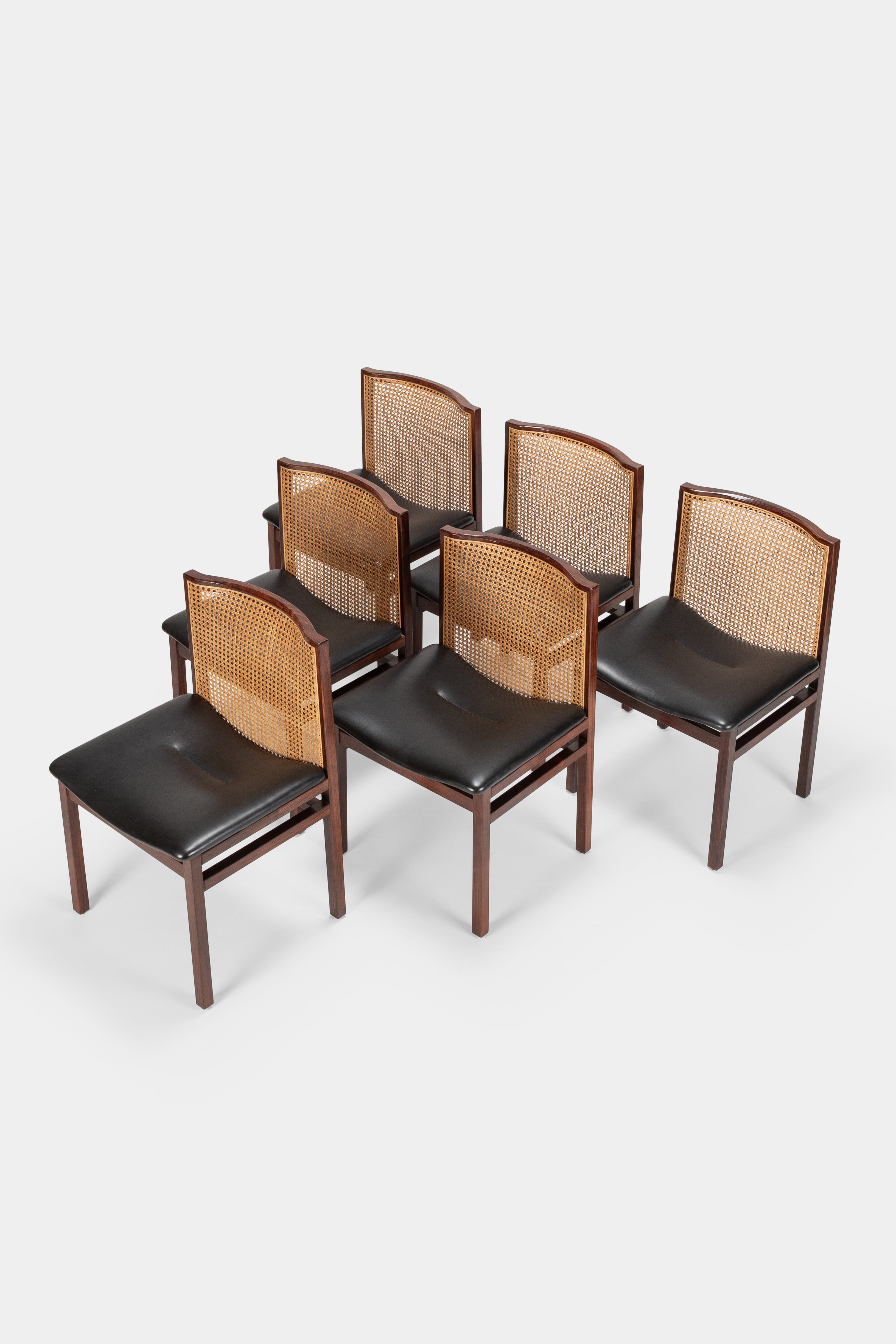 Cassina Rizzardi Misa Horarios Trento Specchi 083 Deadline Di Cassina