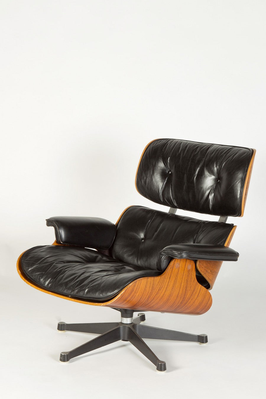 Eames Lounge Chair Palissander Leder von Charles and Ray Eames