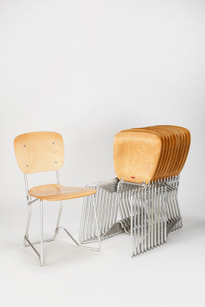 Ein Set von 12 Armin Wirth Aluflex Stühlen von Armin Wirth