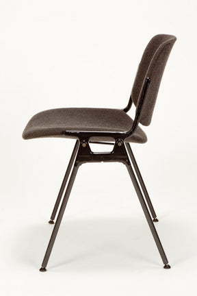 Stapelbare Piretti Stühle von Giancarlo Piretti