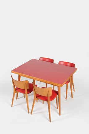 Aufklappbarer Esstisch und 4 Stühle Horgen Glarus Max Bill 1957