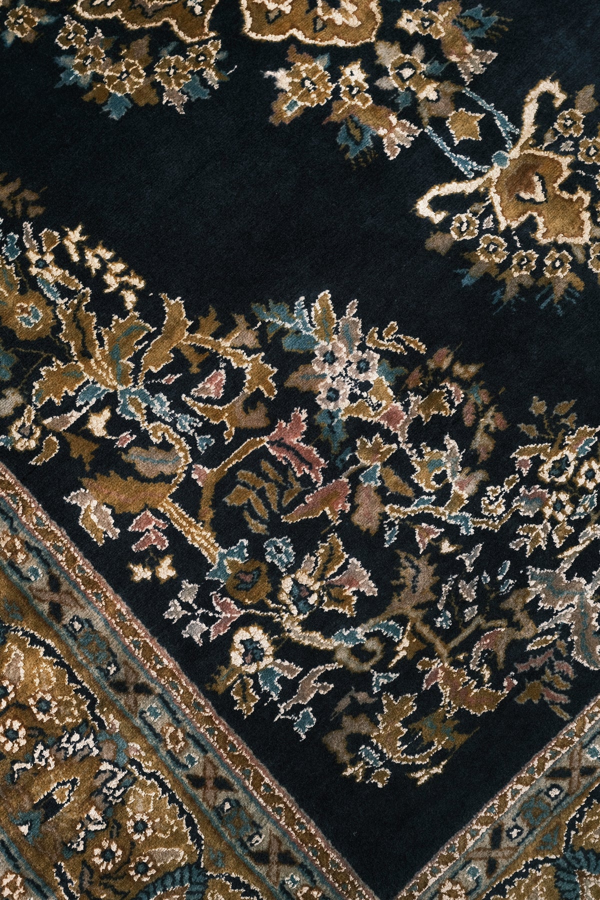Teppich blau Kashmir mit Seide Indien 60er